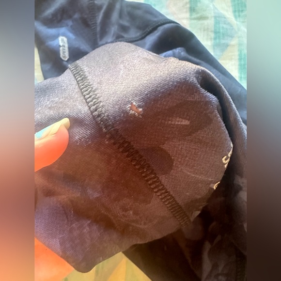 Mid Calf Workout Leggings - Picture 7 of 8